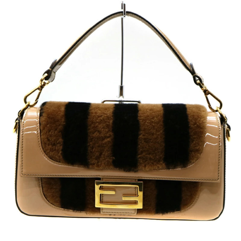FENDI Mamma Bucket Shoulder Bag Handbag Patent Vernis Leather Enamel Beige